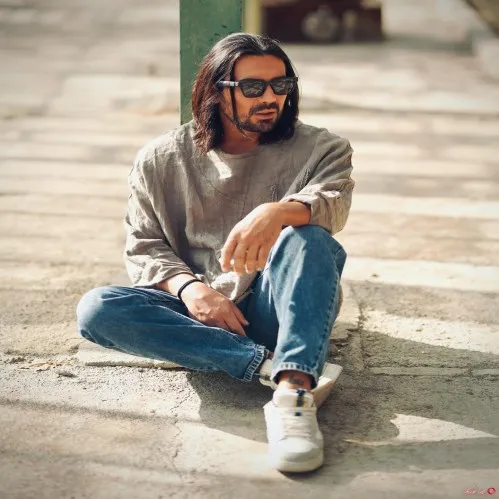 دانلود آهنگ میری ام برو عزیزم هرچی بادا باد ریمیکس امیرعباس گلاب  ترند اینستاگرام