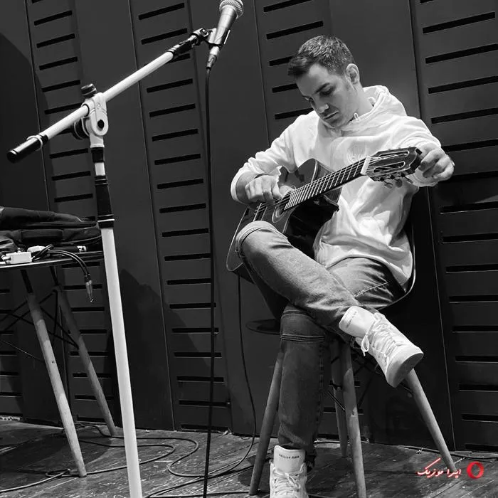 دانلود آهنگ چرا پیش منی تنگ میشه دلم برات ⋆ هوش مصنوعی محسن یگانه