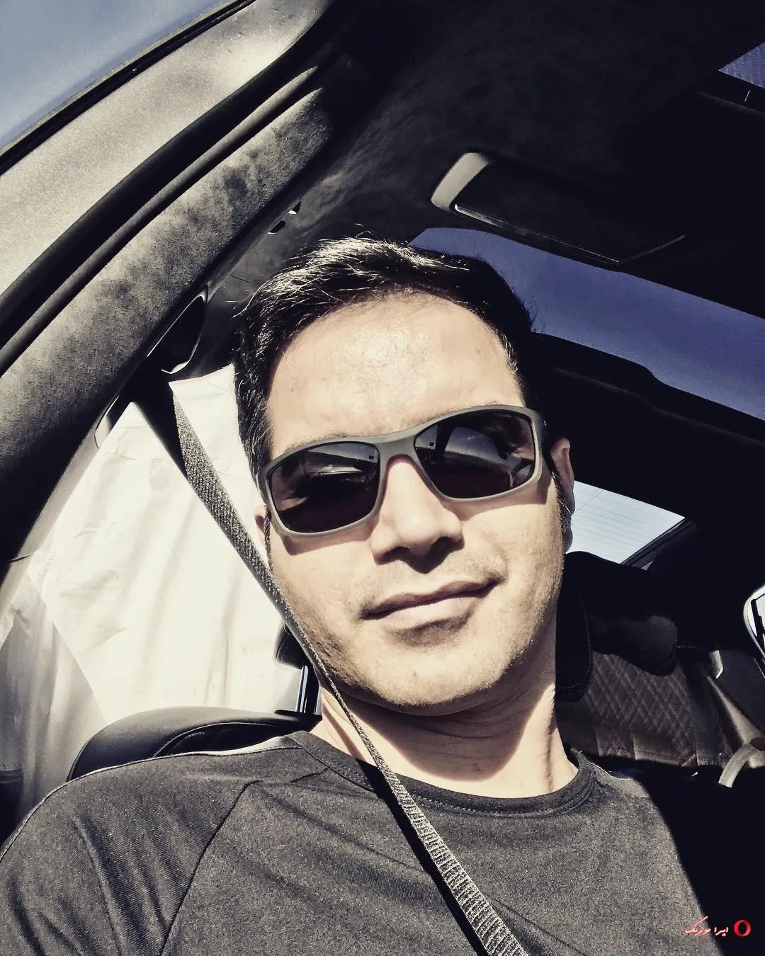 دانلود آهنگ همون تو آتیشش یه روز تورو میسوزونه بترس محسن یگانه دانلود آهنگ همون تو آتیشش یه روز تورو میسوزونه بترس محسن یگانه